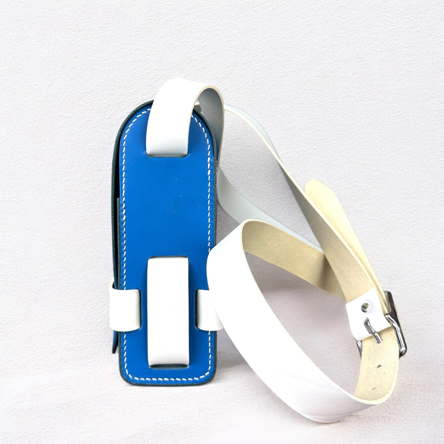 Zouzou bleu électrique
