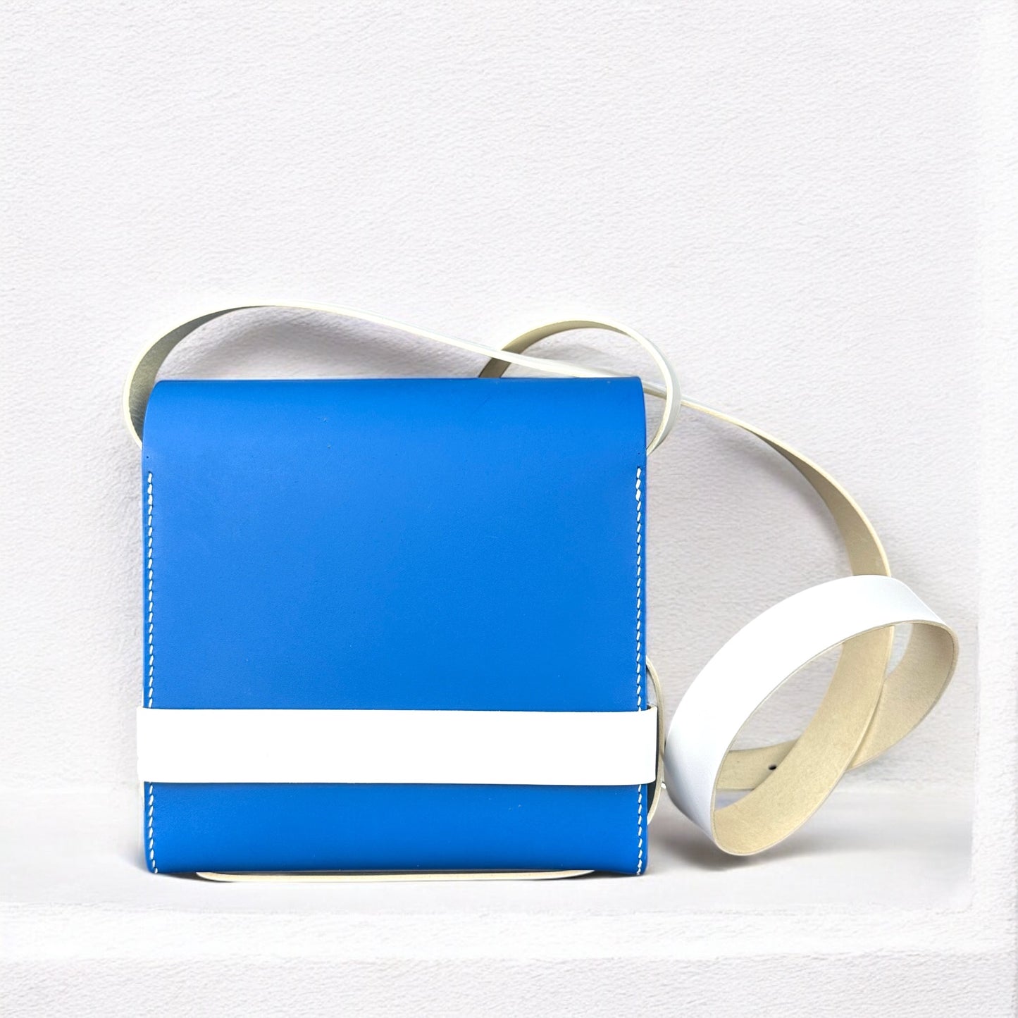 Zouzou bleu électrique