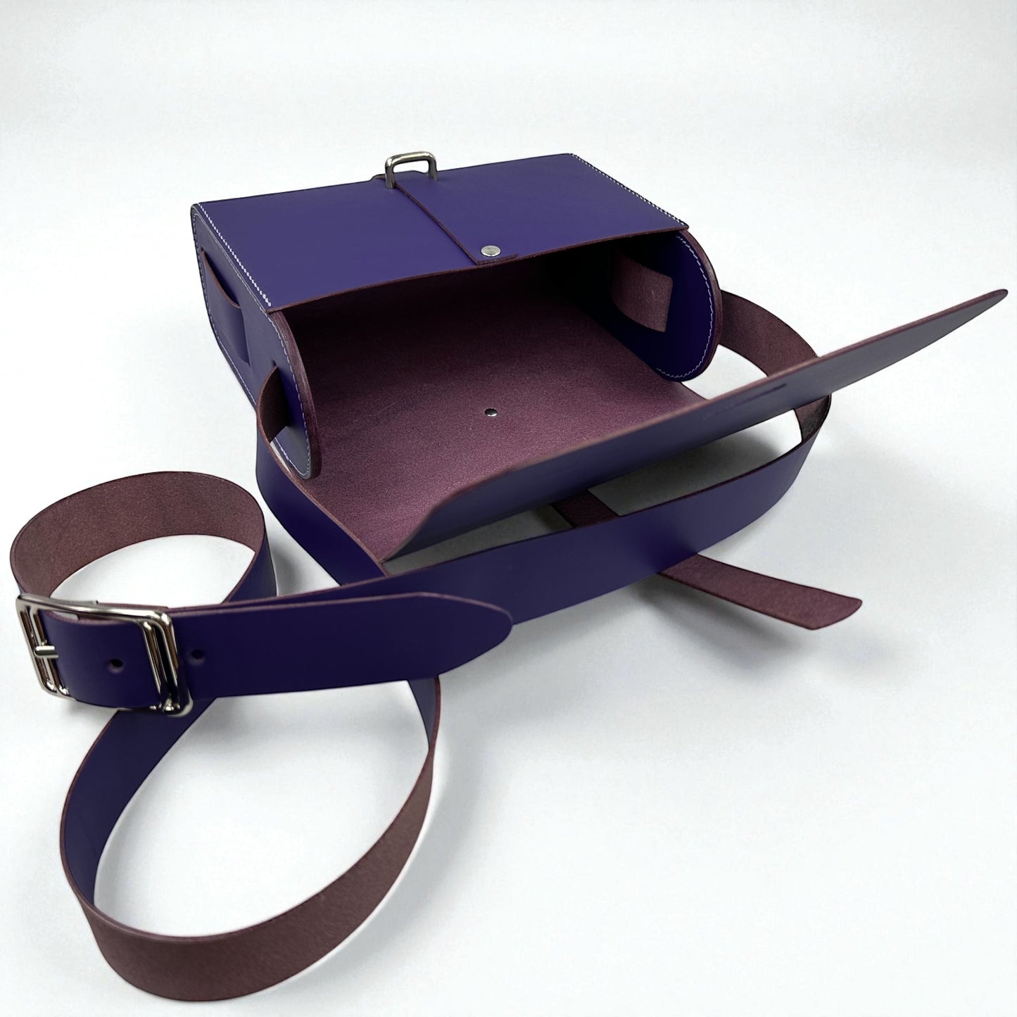 Claude à pontet purple