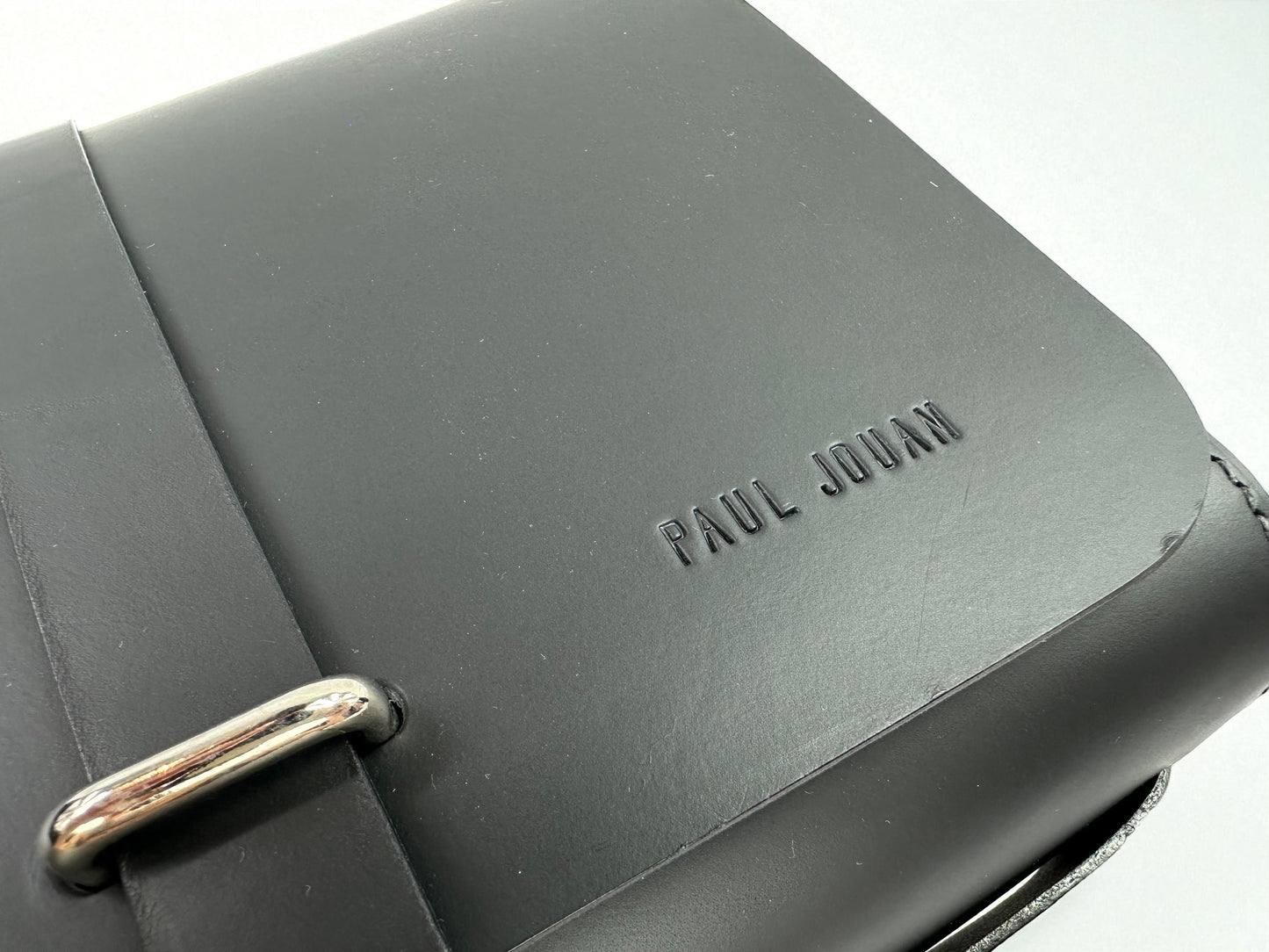 Claude à pontet noir