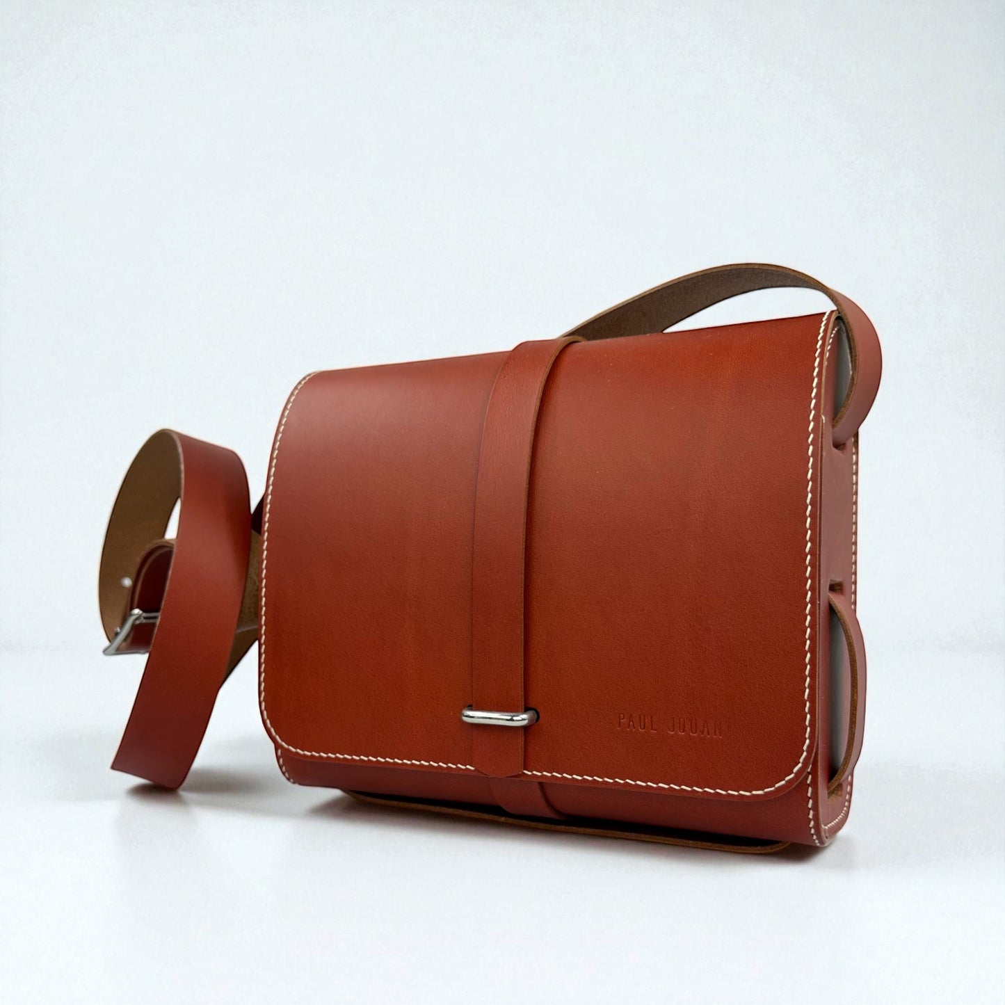 Claude à pontet camel