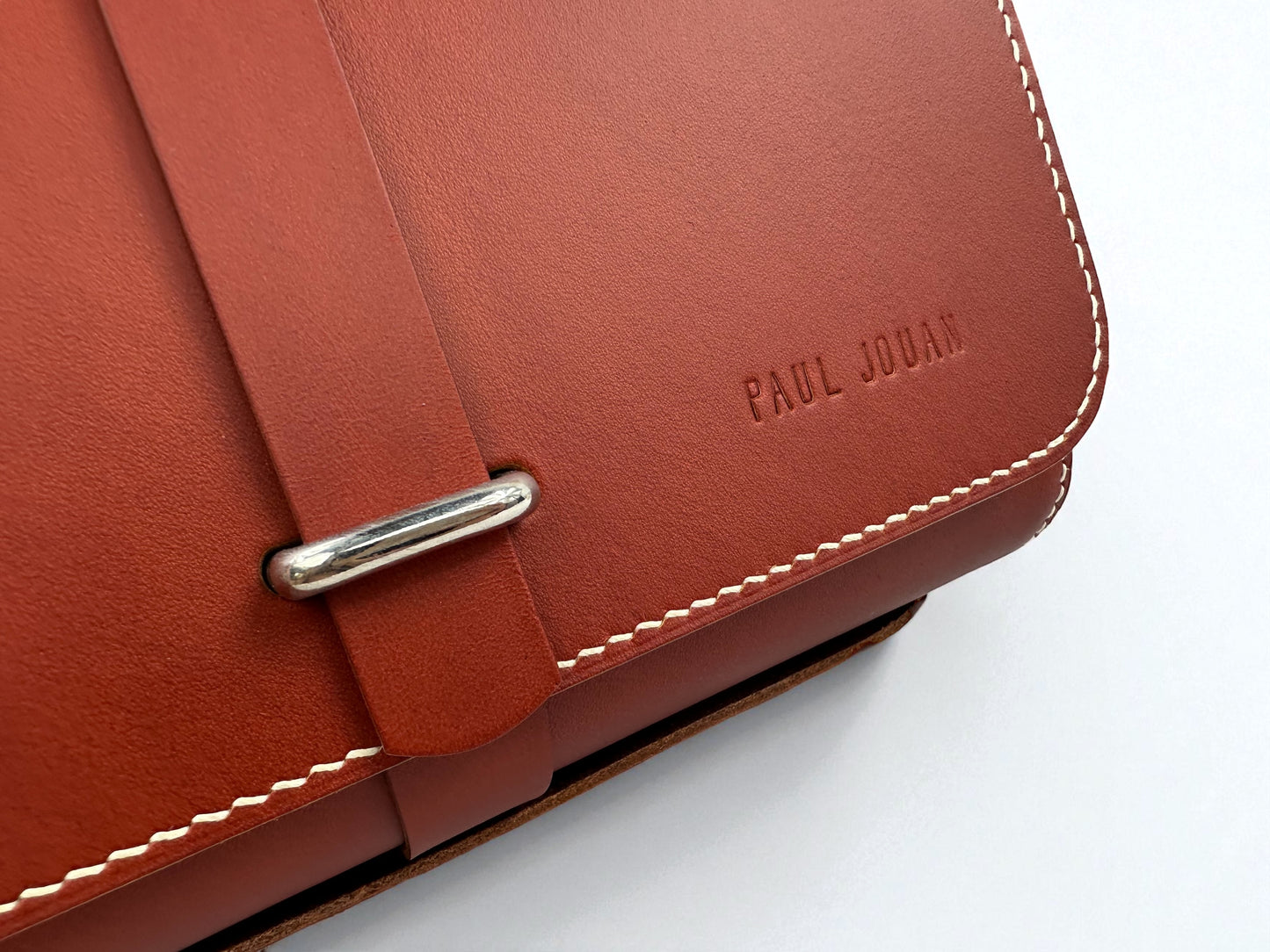 Claude à pontet camel