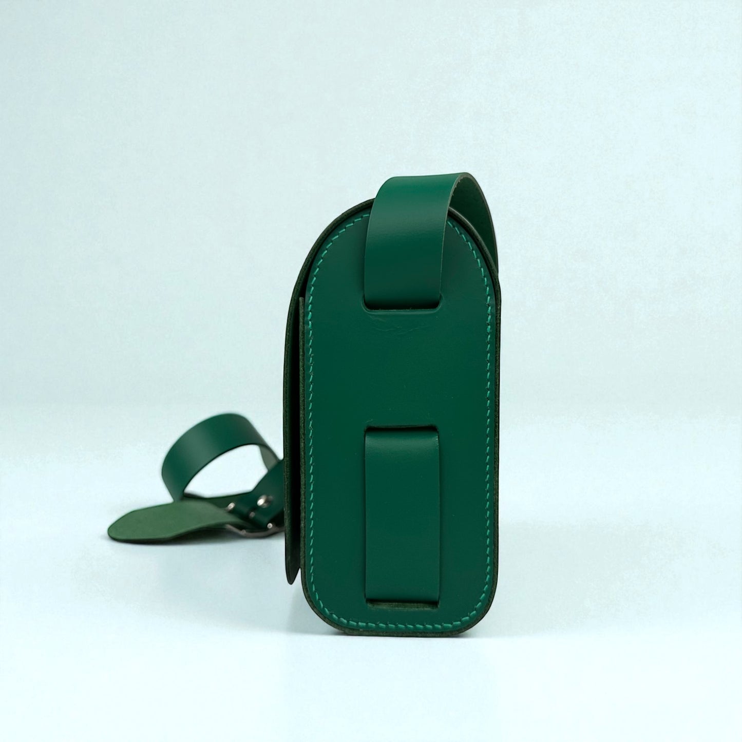 Claude à pontet vert